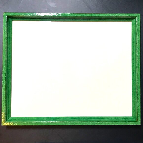 Vibrant Green Glossy Colorful Frame - Ready to Use - 8x10 - w/Hardware - New - Picture 8 of 13